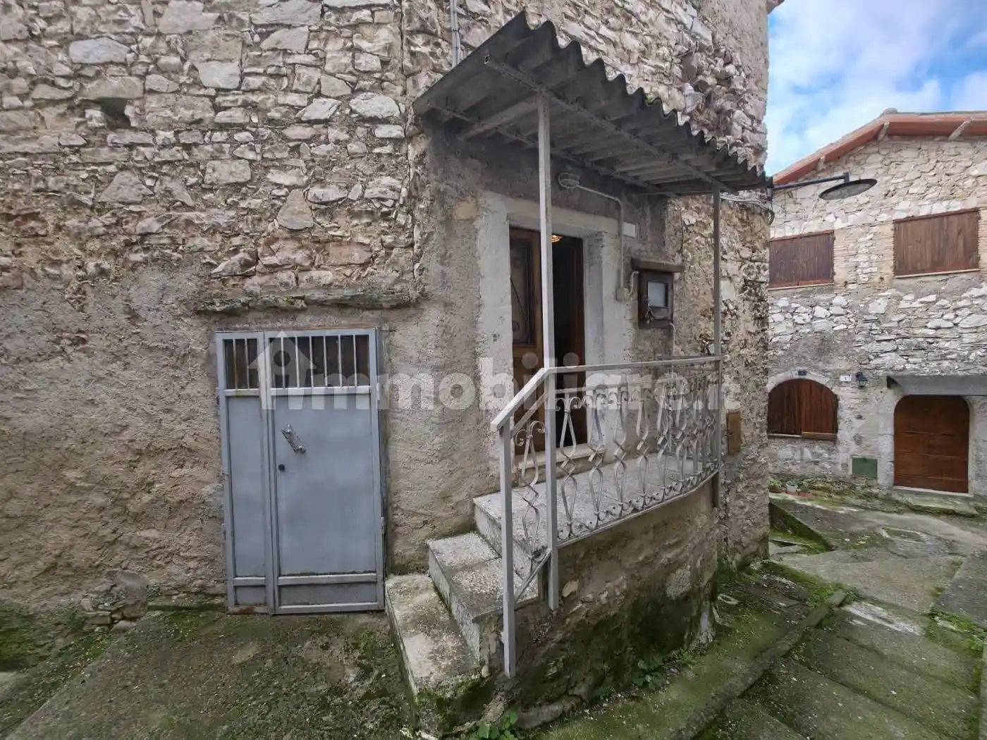 Casa indipendente in vendita a Scheggino