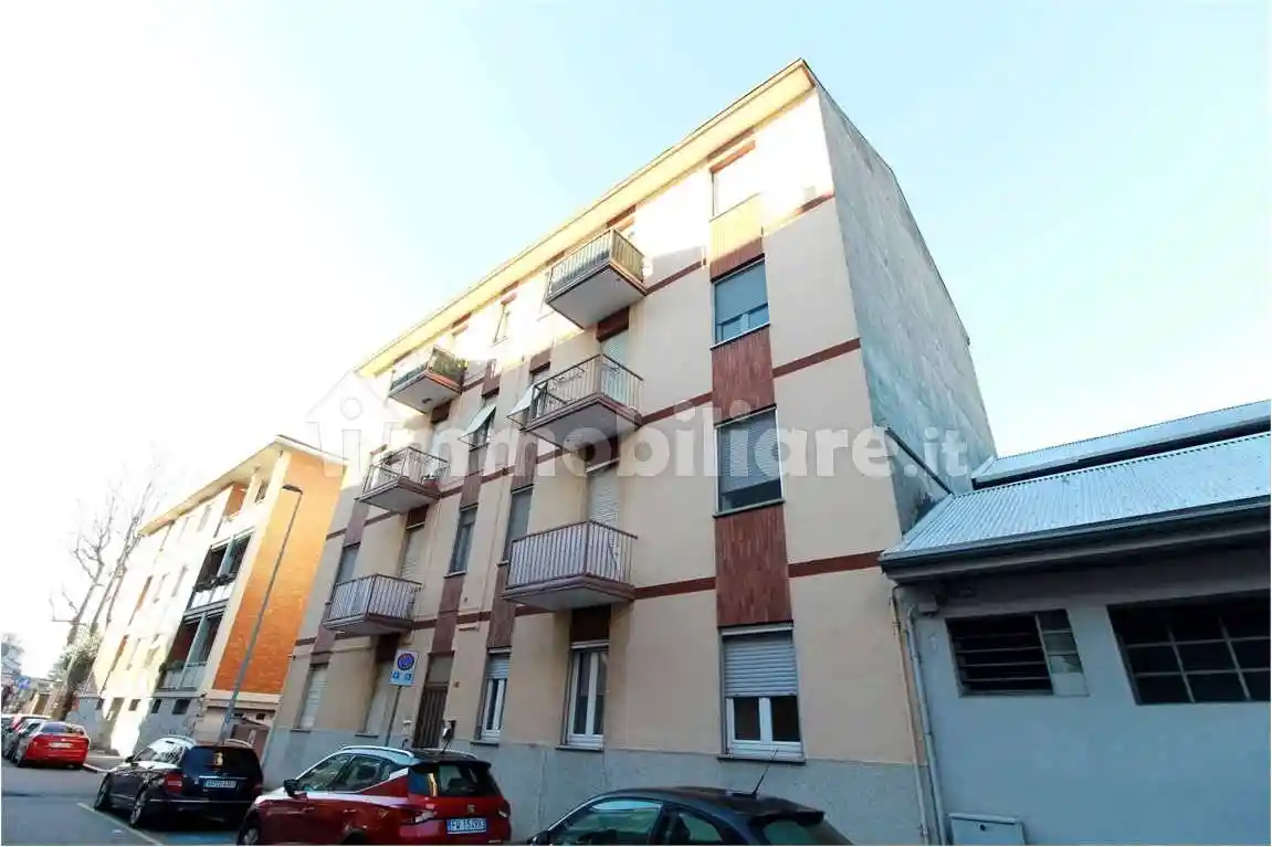 Appartamento in vendita a Novara