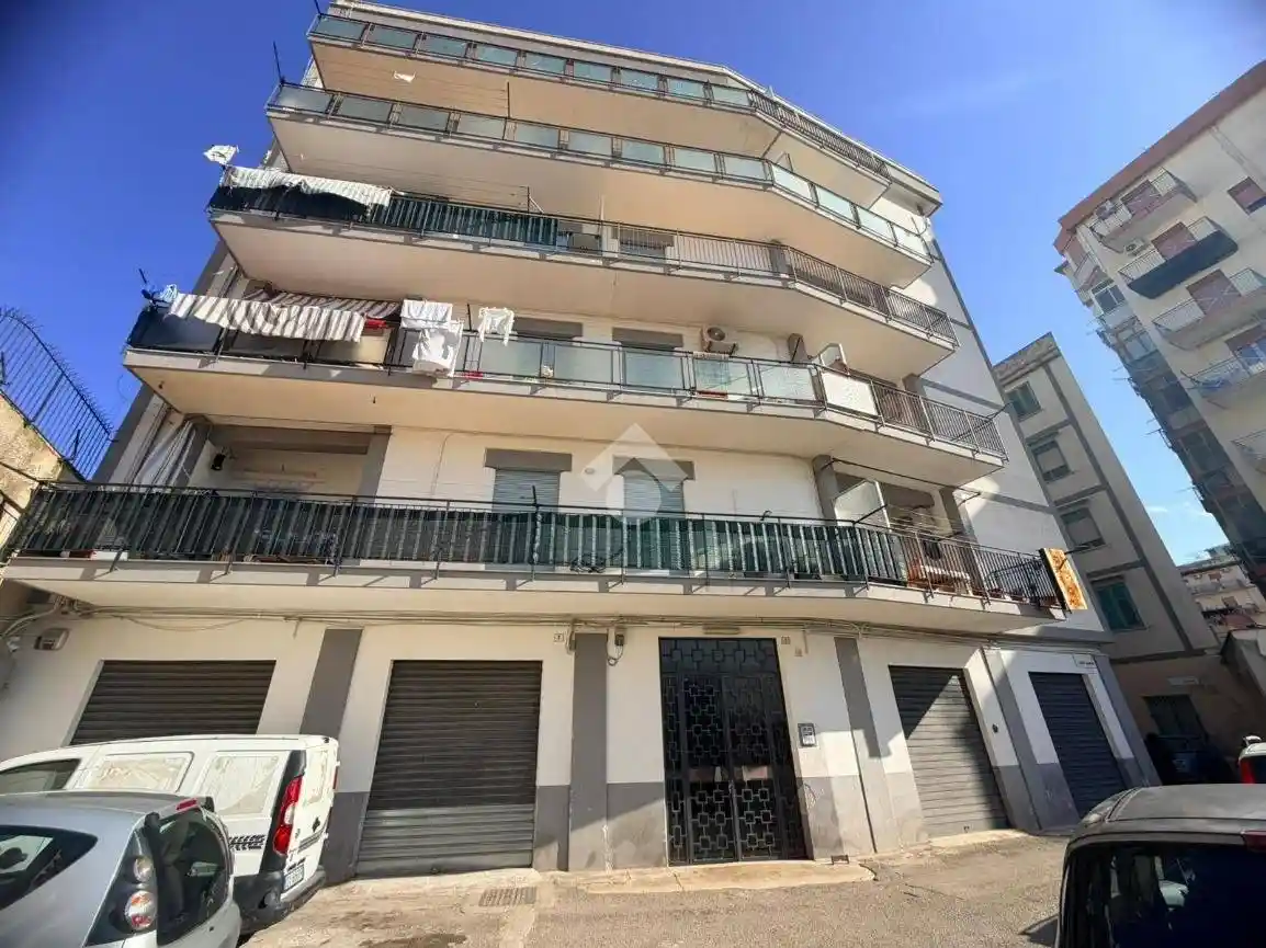 Appartamento in vendita a Palermo