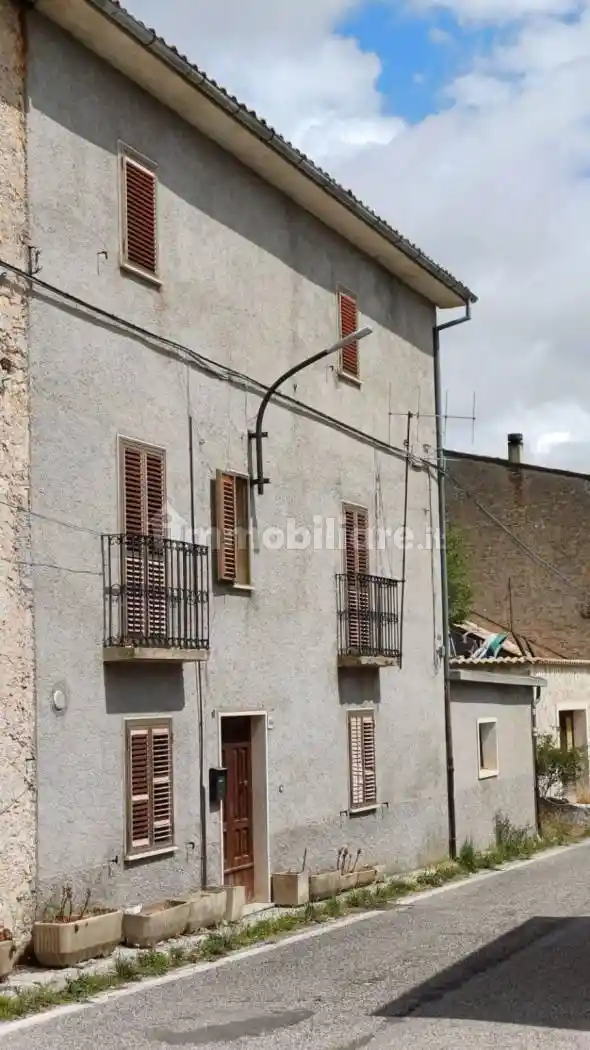 Palazzo - Edificio in vendita a Santo Stefano di Sessanio