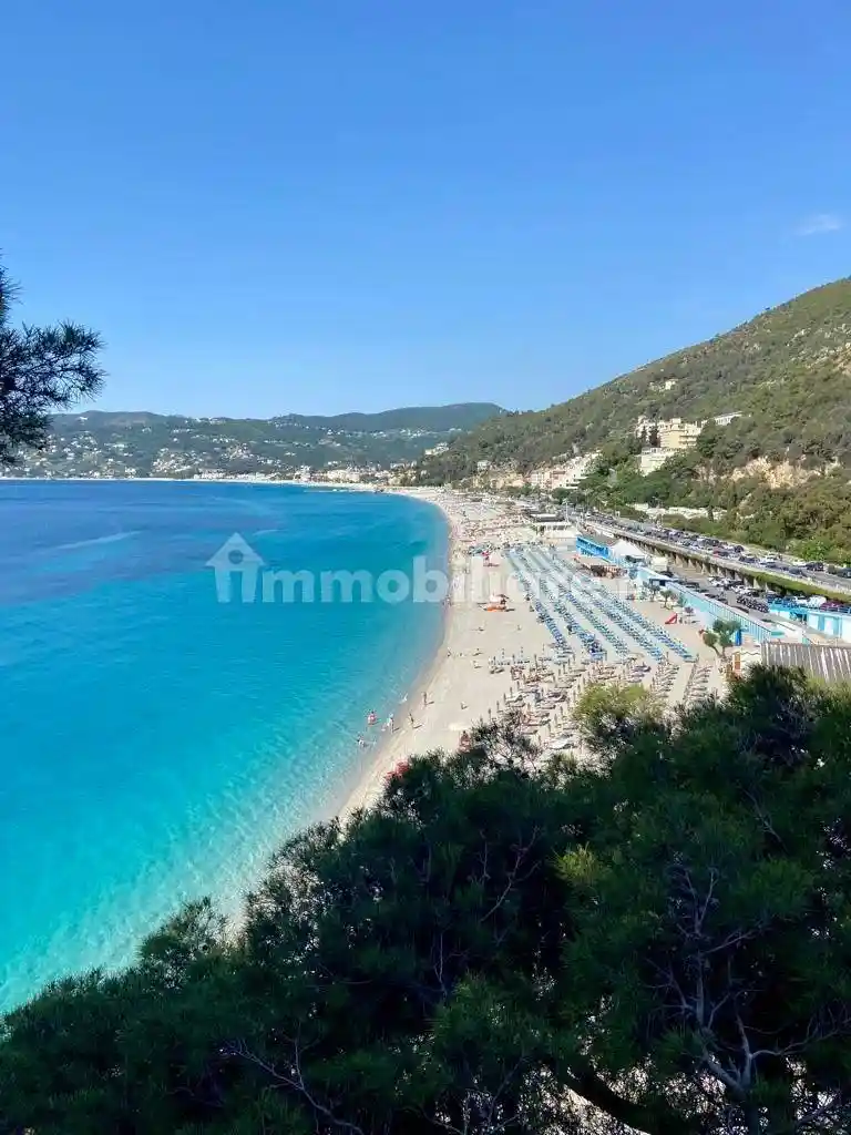 Appartamento in vendita a Bergeggi