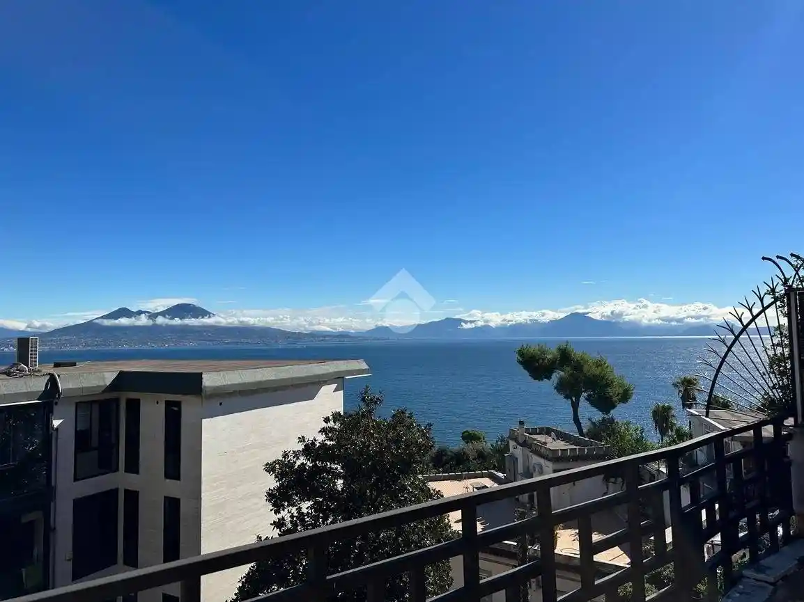 Appartamento in affitto a Napoli