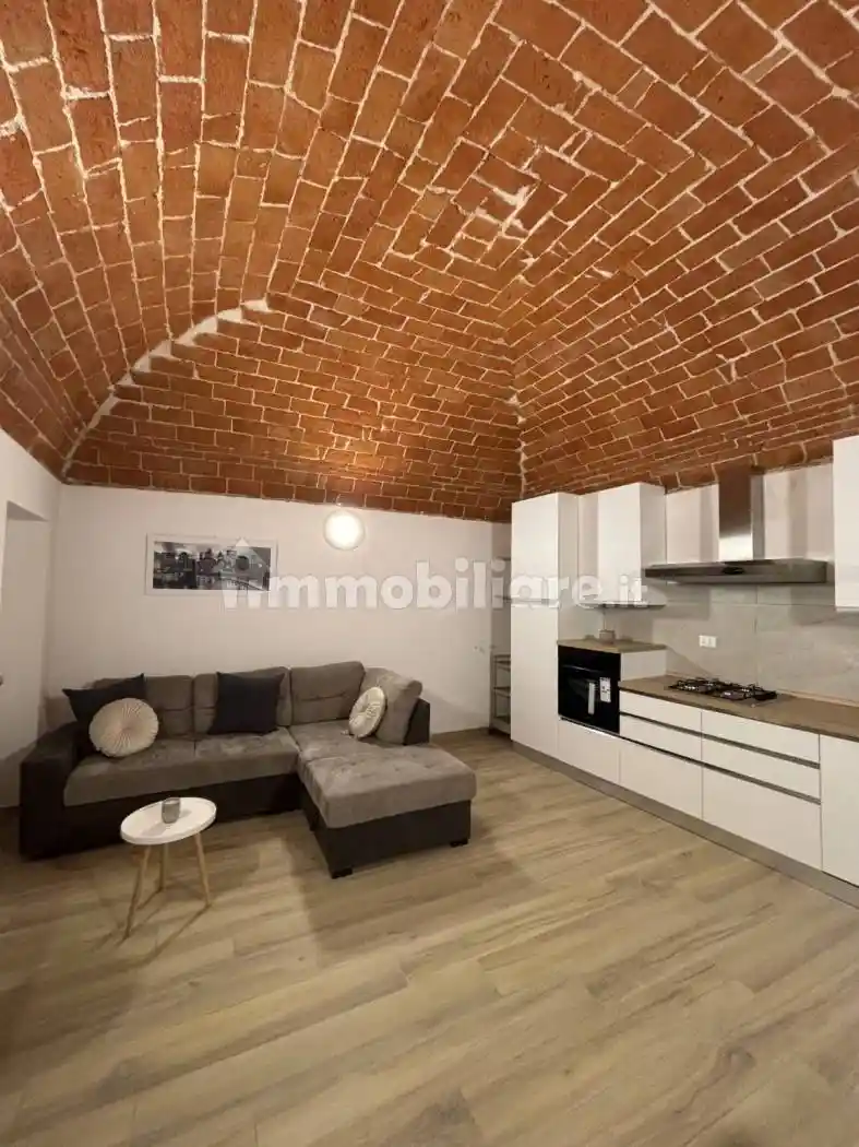 Appartamento in affitto a Valenza