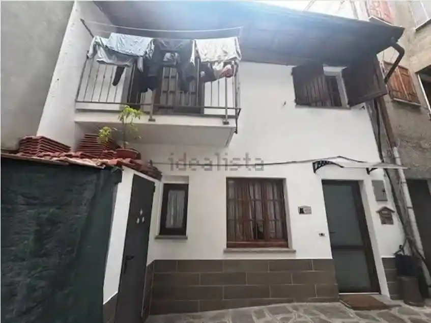 Casa indipendente in vendita a Cadegliano-Viconago