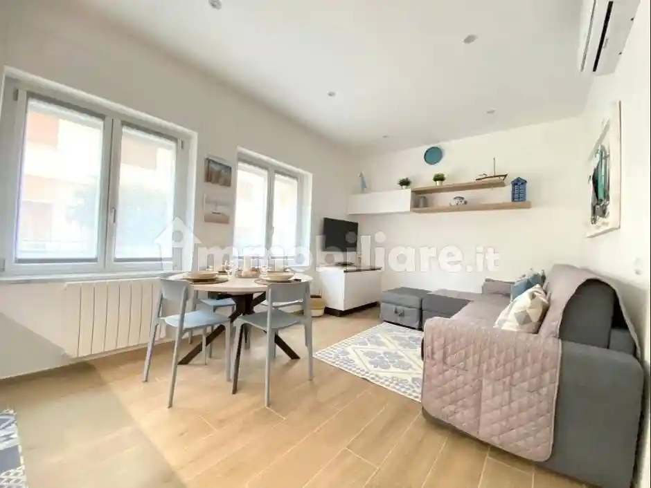 Appartamento in vendita a Varazze