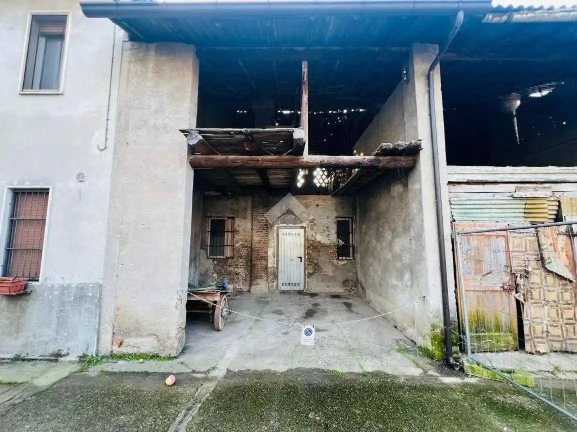 Rustico - Casale in vendita a Caravaggio