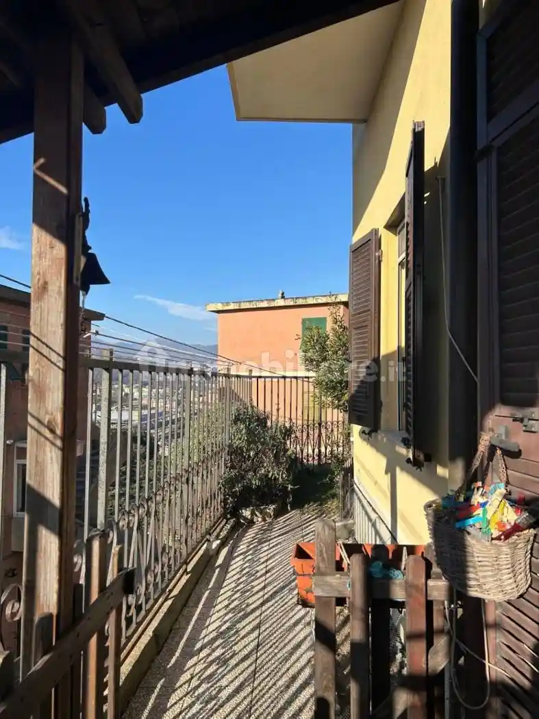 Appartamento in vendita a Genova