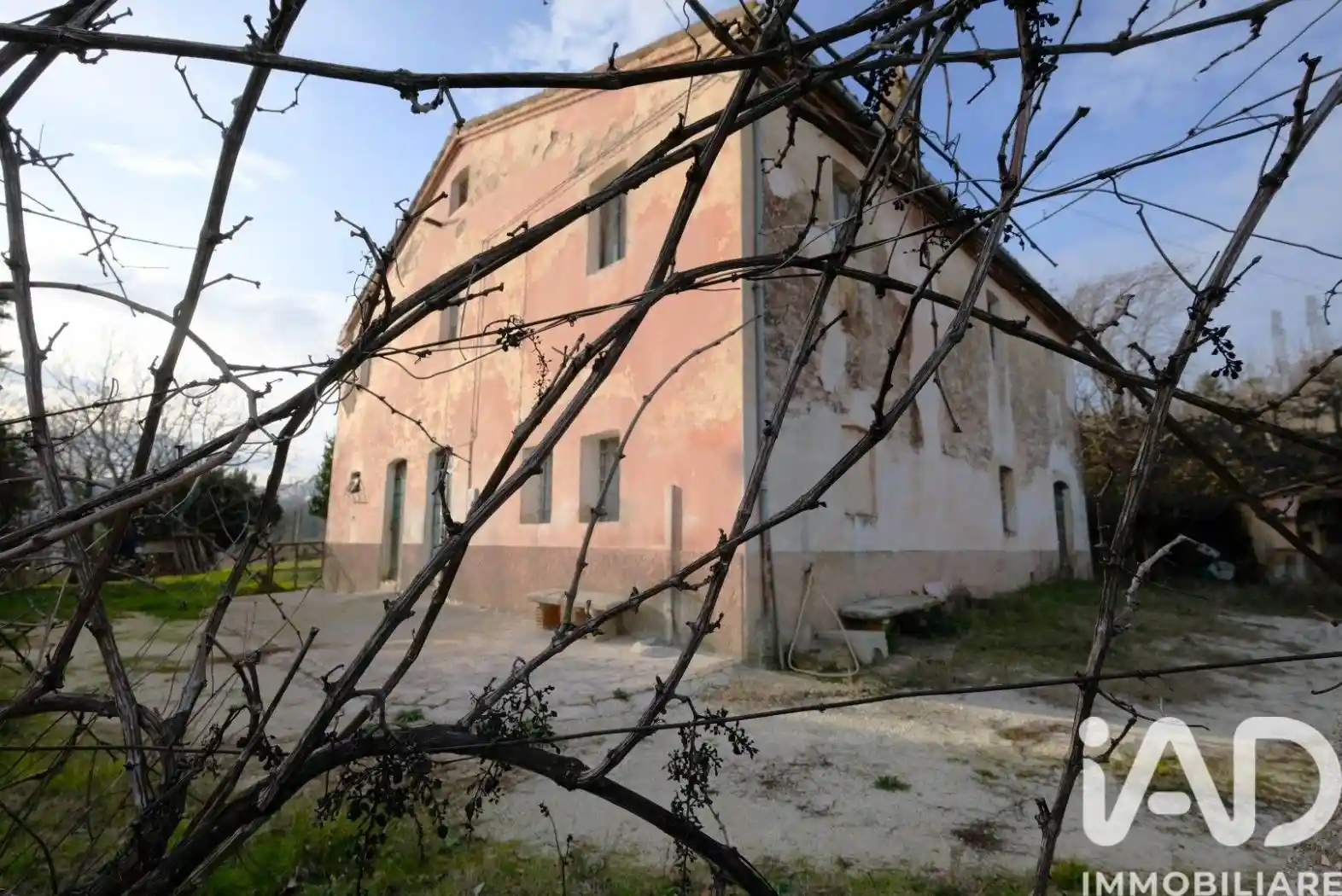 Rustico - Casale in vendita a Castelplanio