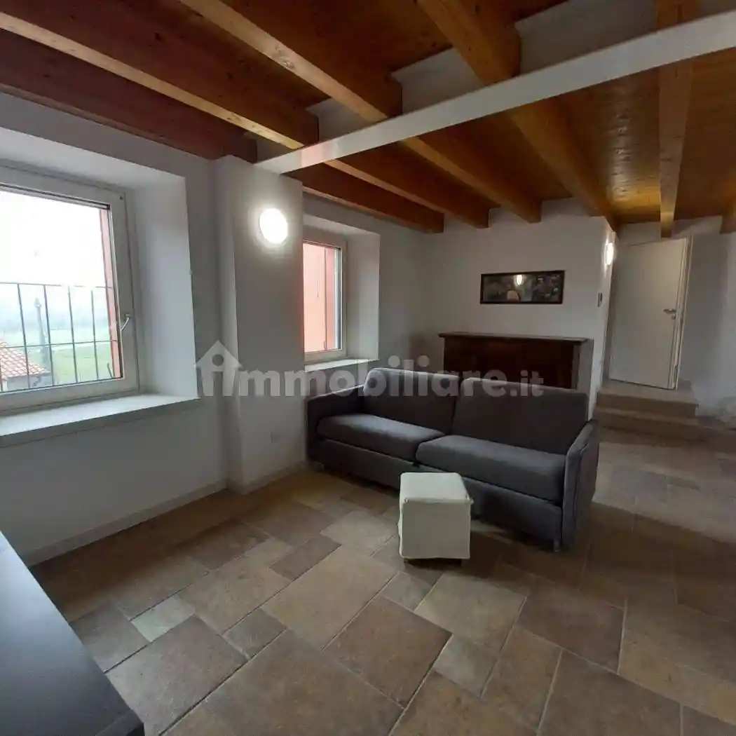 Appartamento in affitto a Volta Mantovana