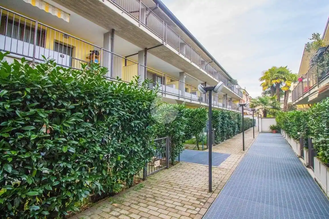 Appartamento in vendita a Garbagnate Milanese