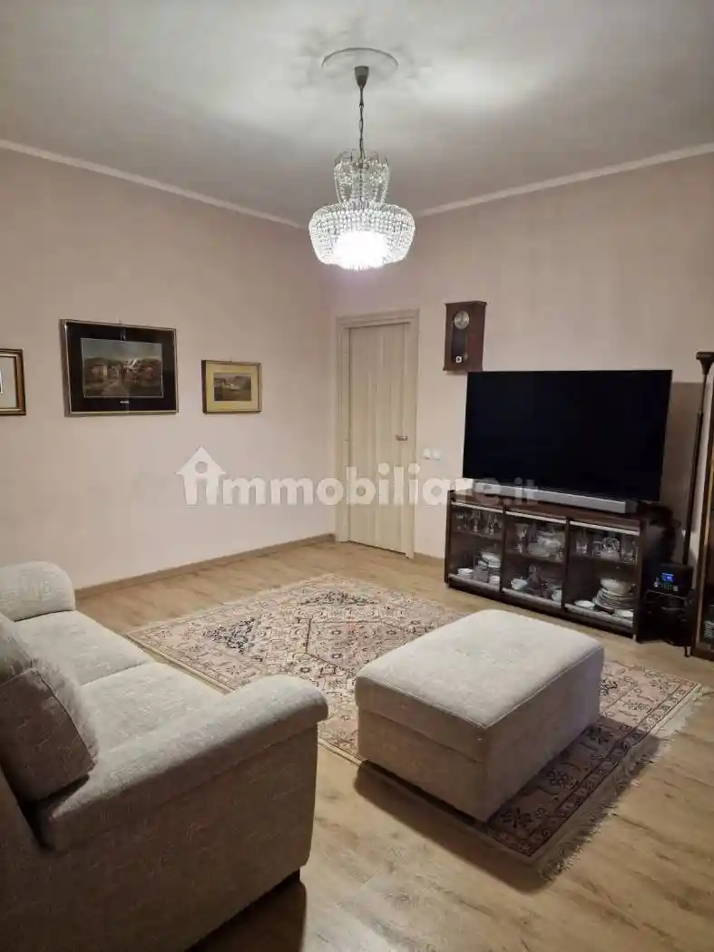 Appartamento in vendita a Voghera