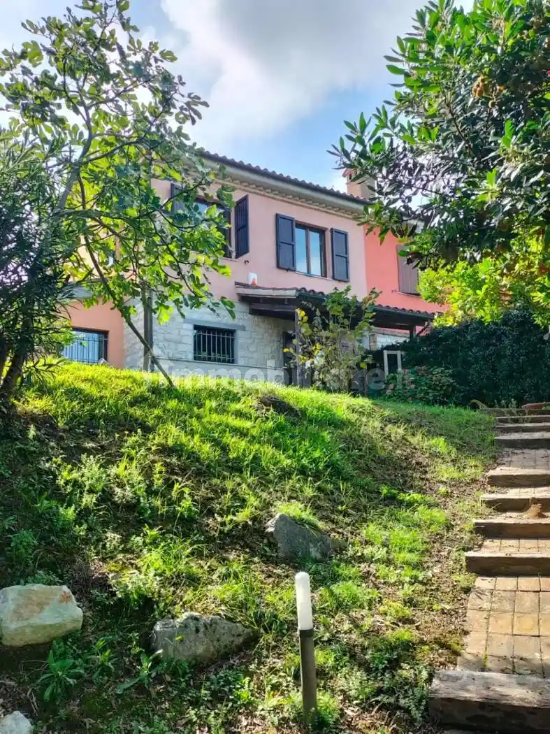 Rustico - Casale in vendita a Sirolo