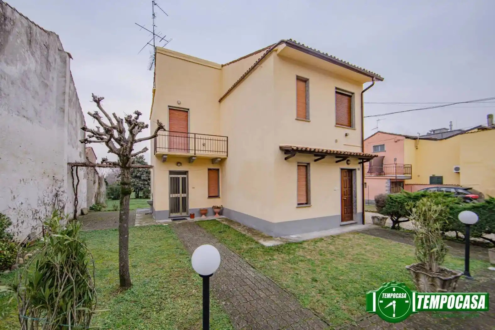 Appartamento in vendita a Bressana Bottarone