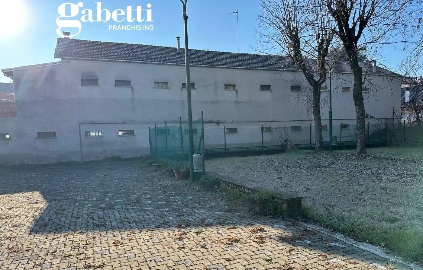 Palazzo - Edificio in vendita a Asti