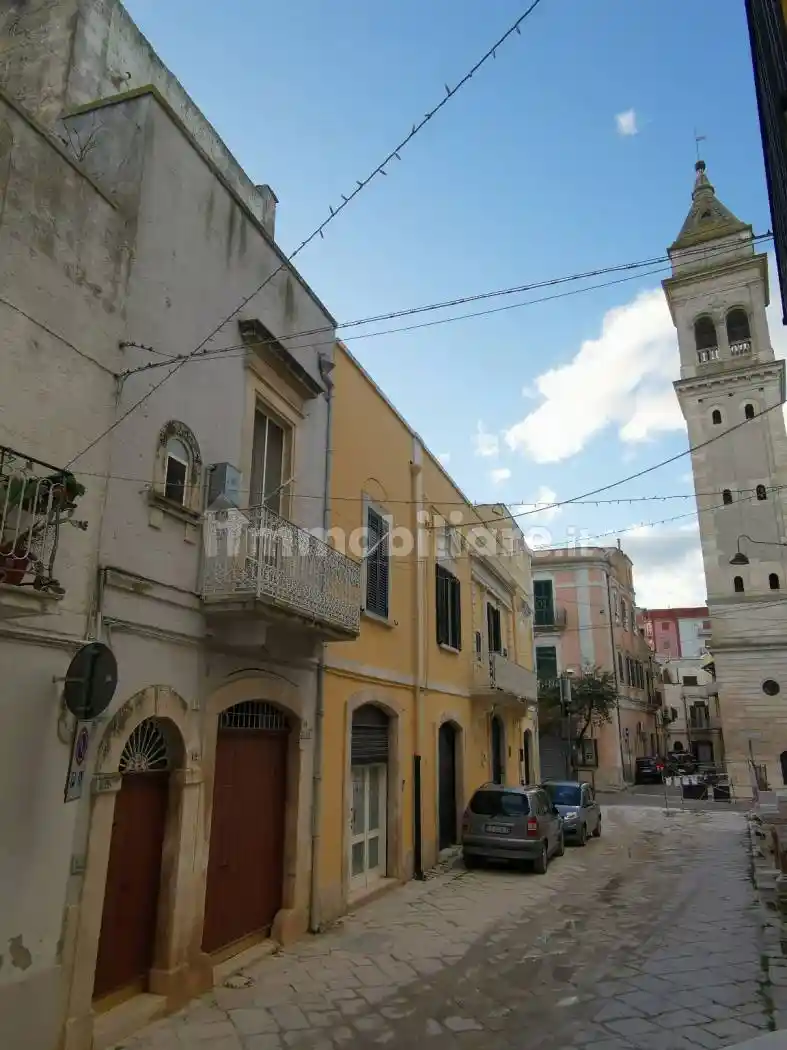 Casa indipendente in vendita a Gioia del Colle