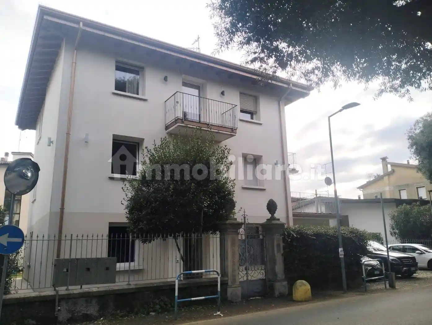 Palazzo - Edificio in vendita a Desenzano del Garda