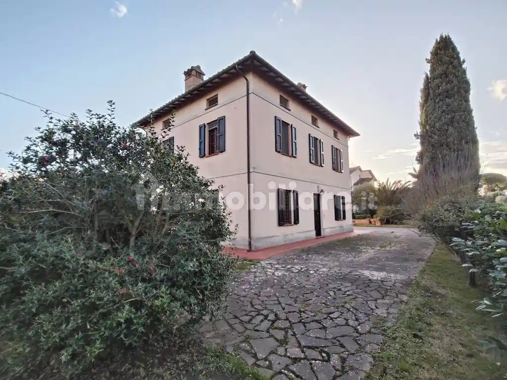 Villa in vendita a Castiglione del Lago