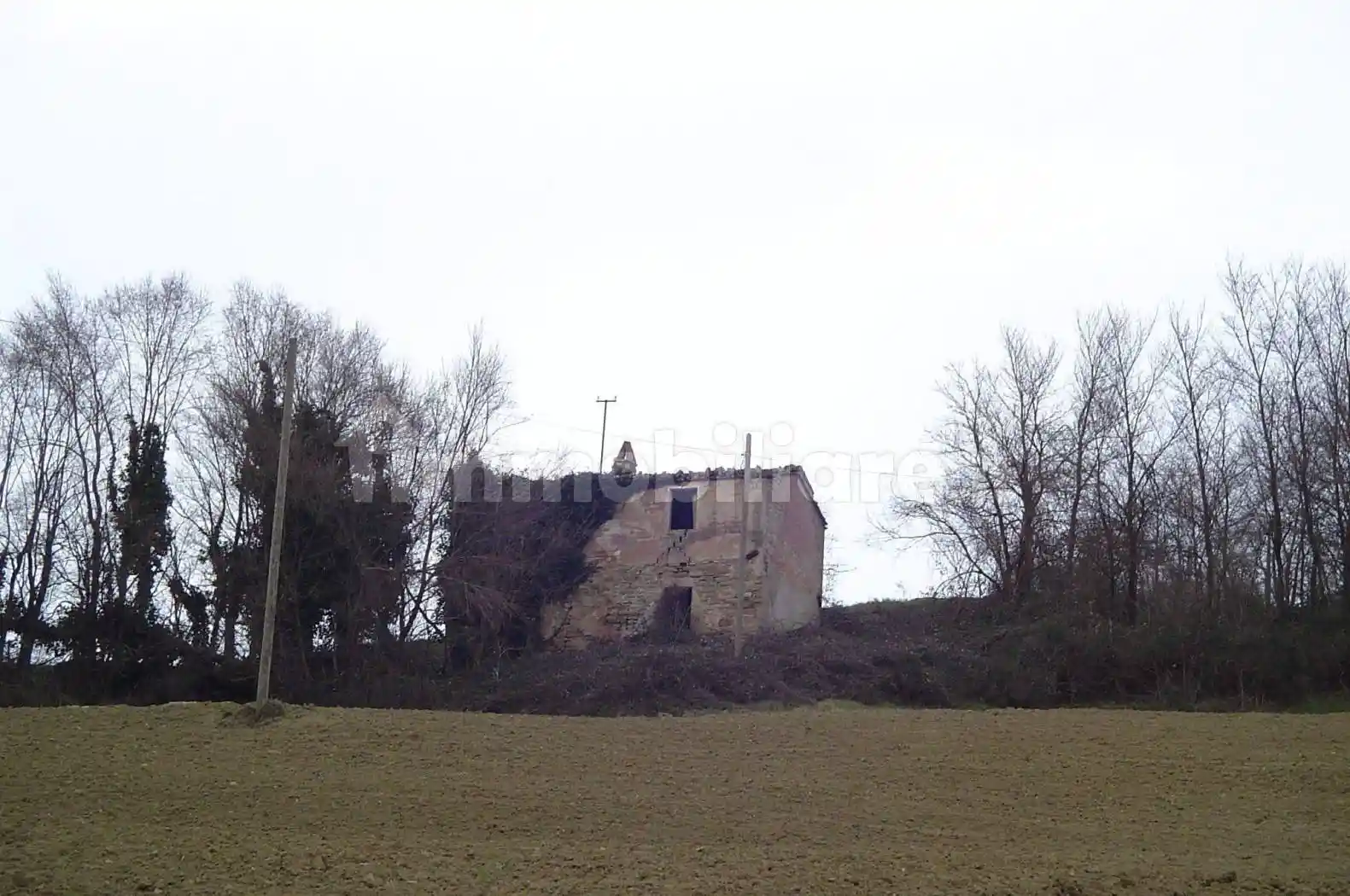 Rustico - Casale in vendita a Pergola