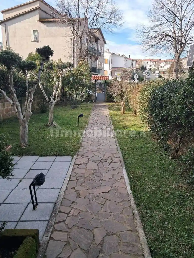 Villetta a schiera in vendita a Fabrica di Roma