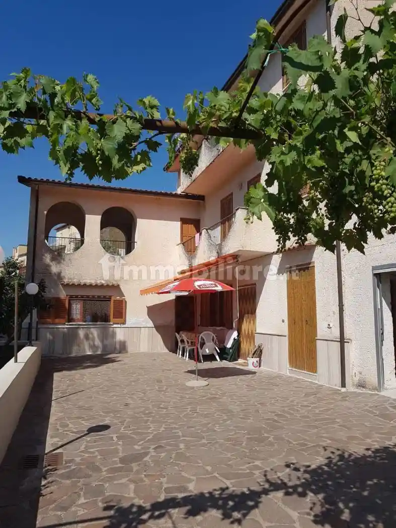 Casa indipendente in vendita a Sessa Aurunca