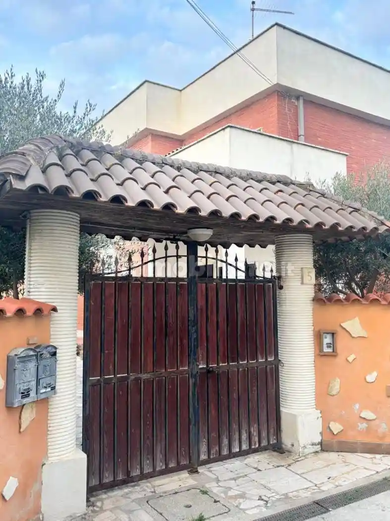 Villa in vendita a Fiumicino