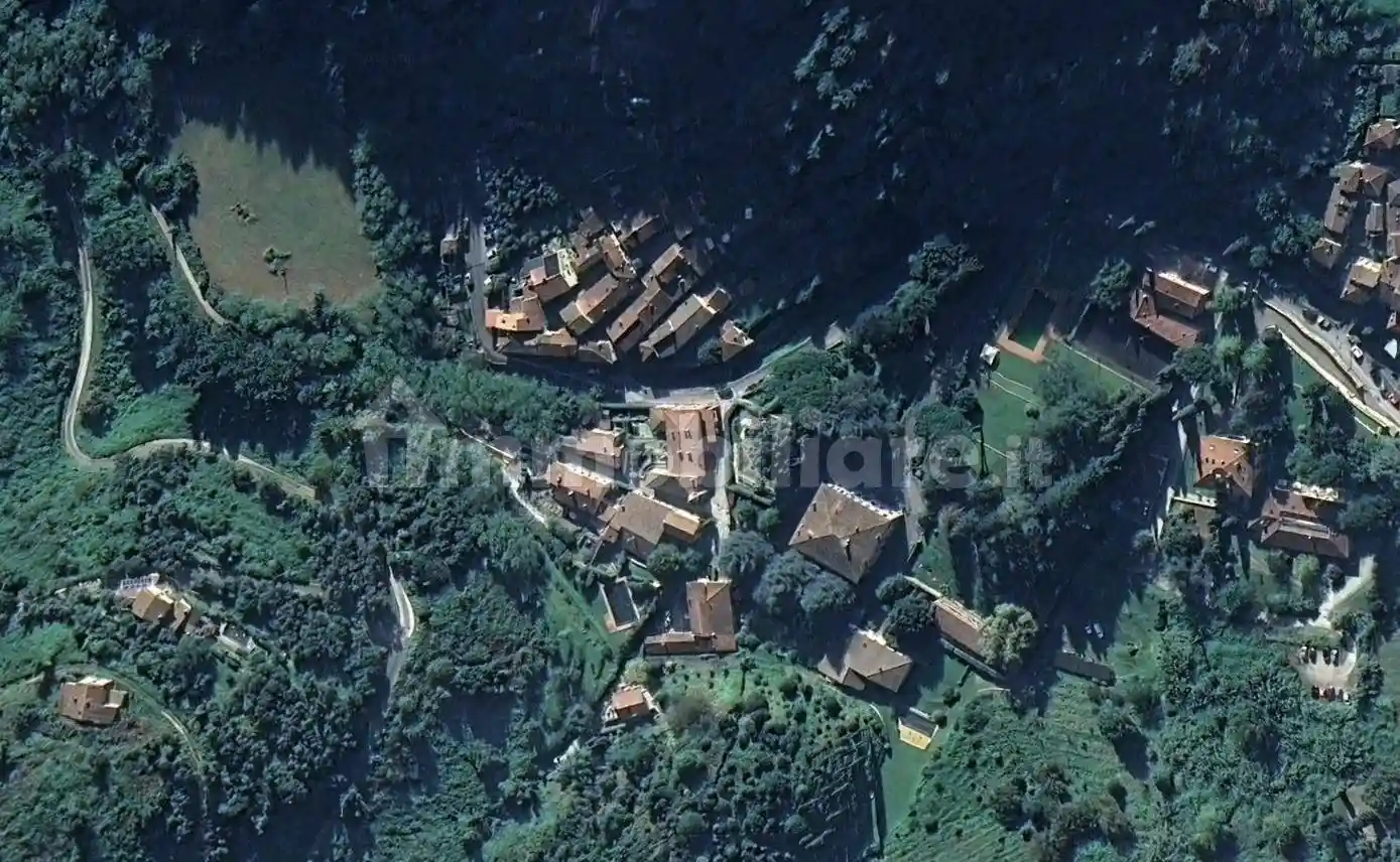 Casa indipendente in vendita a Camaiore