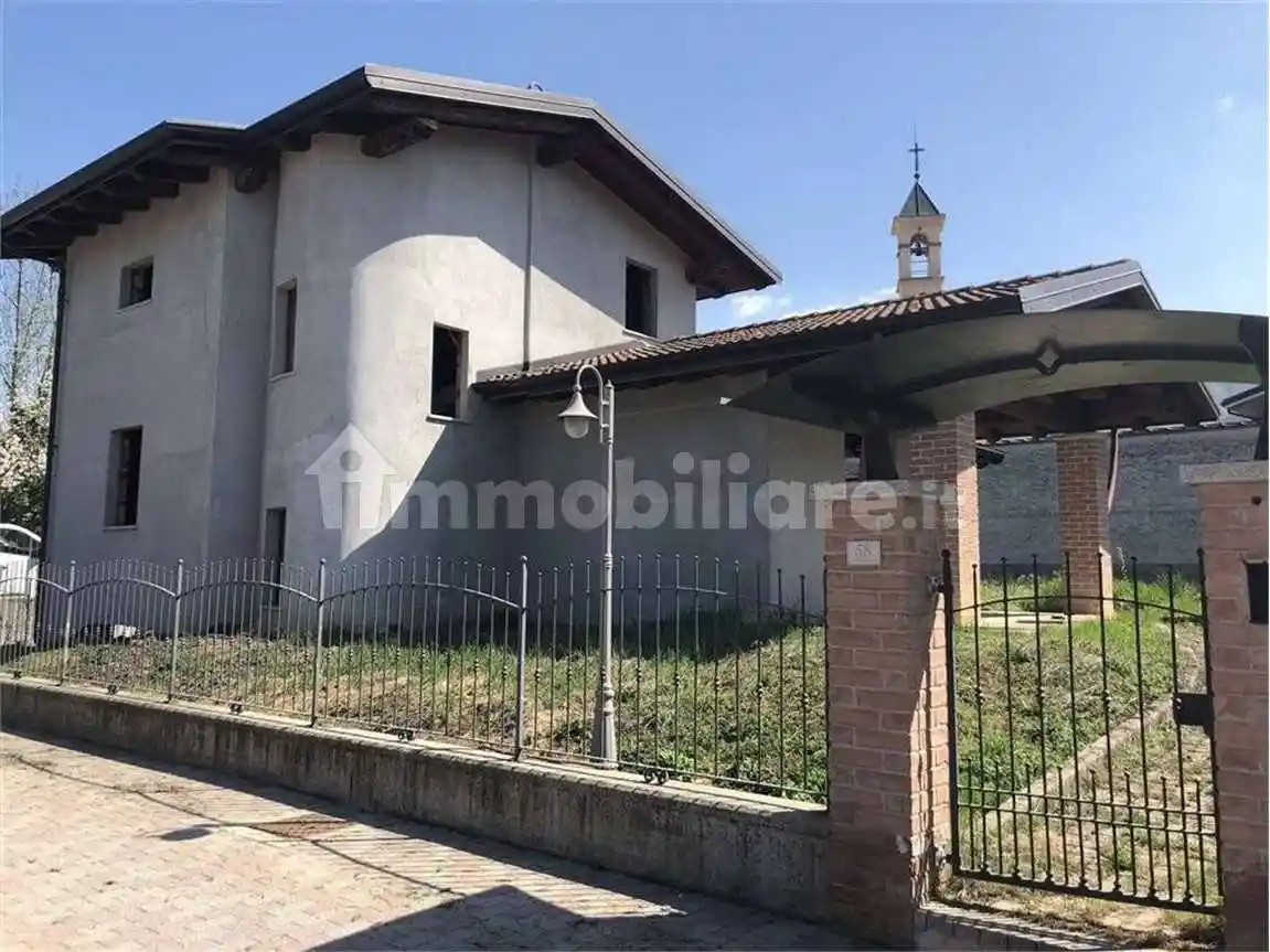 Casa indipendente in vendita a Peveragno