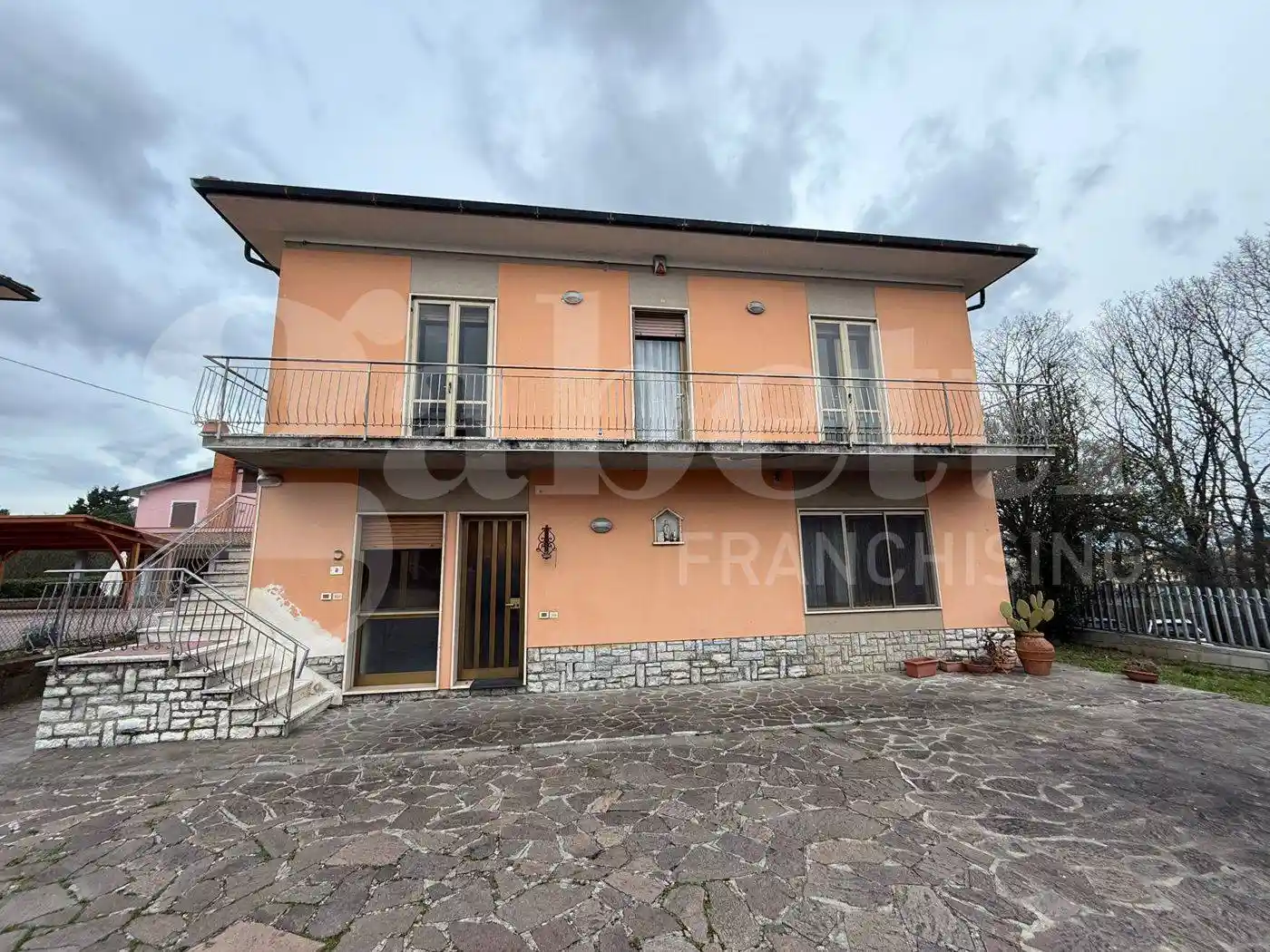 Casa indipendente in vendita a Santa Maria a Monte
