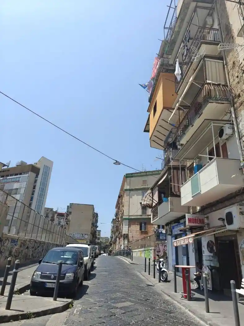 Appartamento in vendita a Napoli