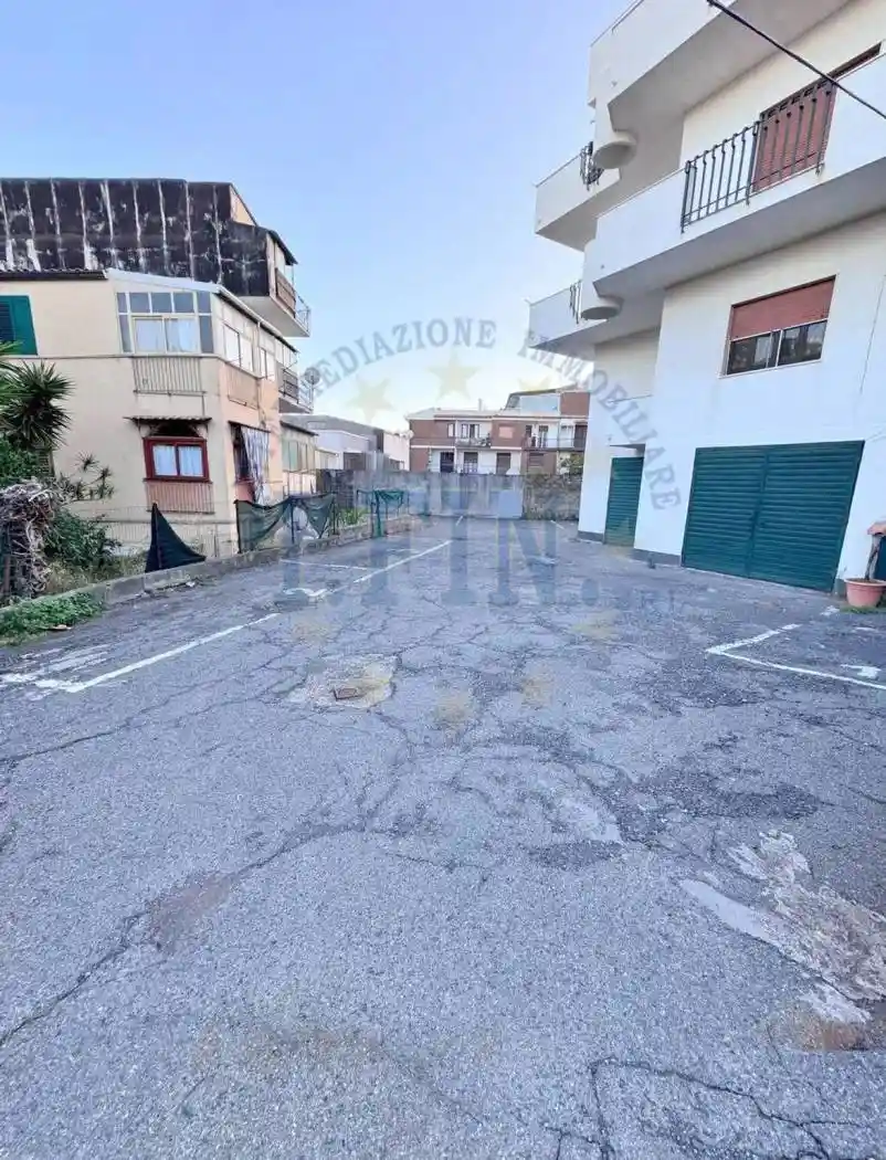 Appartamento in vendita a Aci Castello