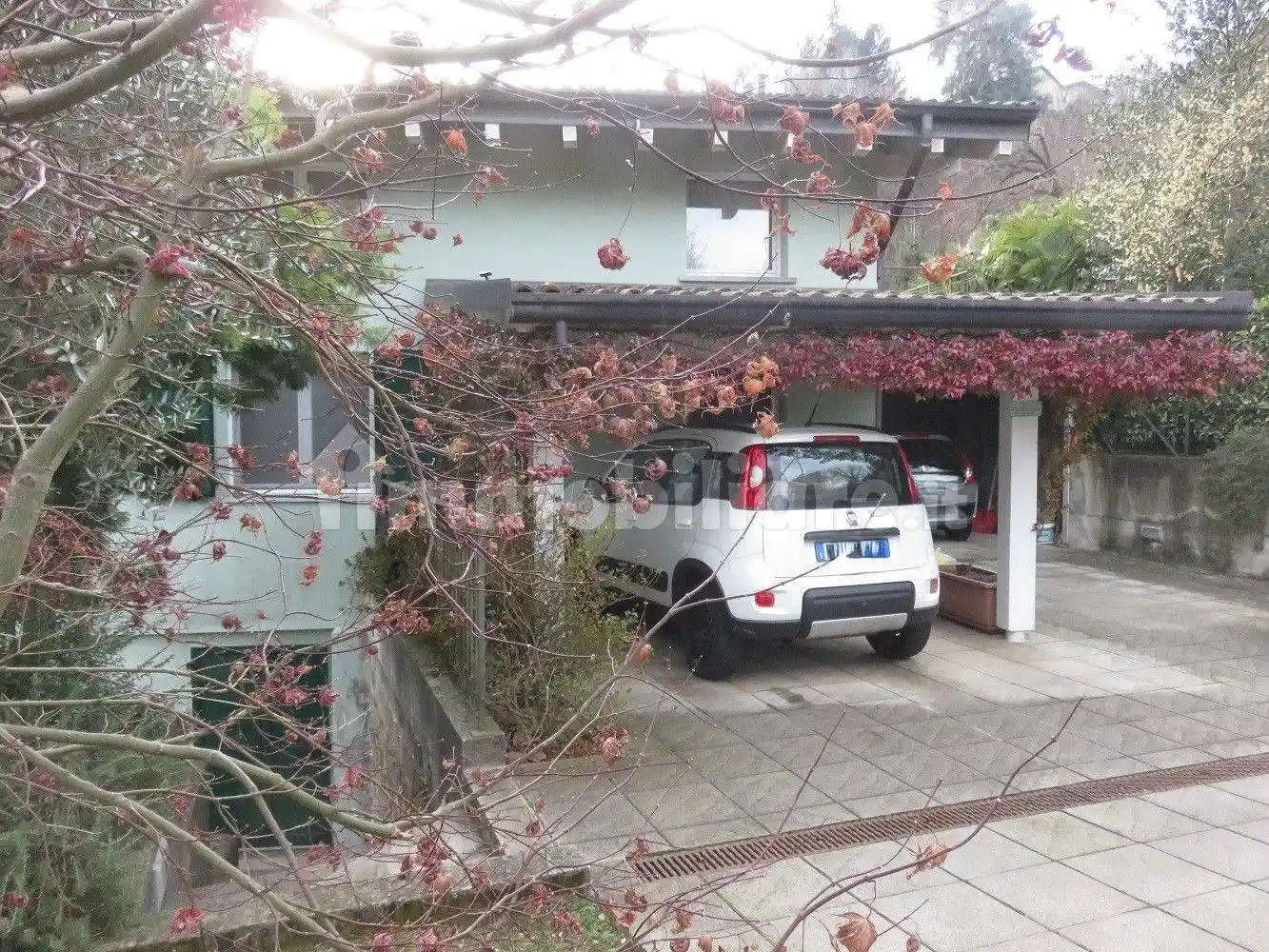 Villa in vendita a Lavena Ponte Tresa