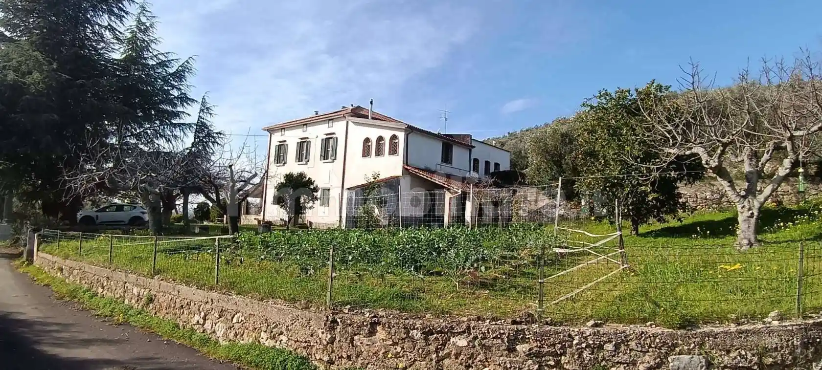 Villa in vendita a Campagna