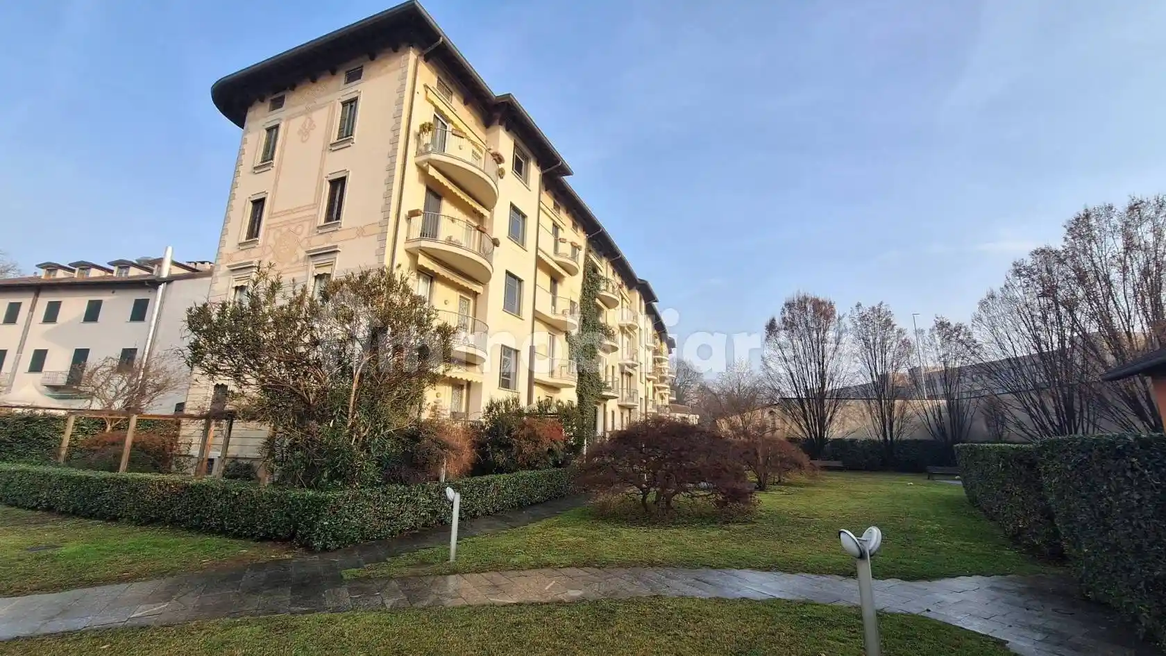 Appartamento in vendita a Monza