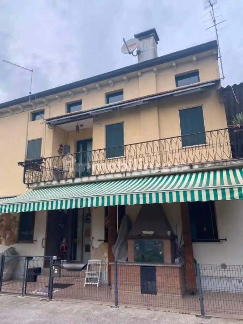 Villa in vendita a Gazzo