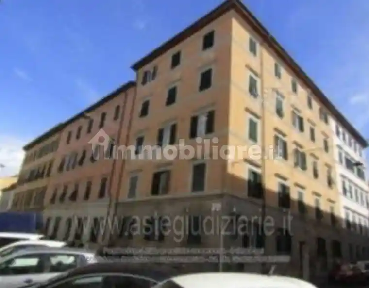 Appartamento in vendita a Livorno