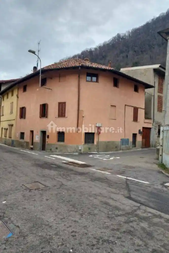 Appartamento in vendita a Valbrona