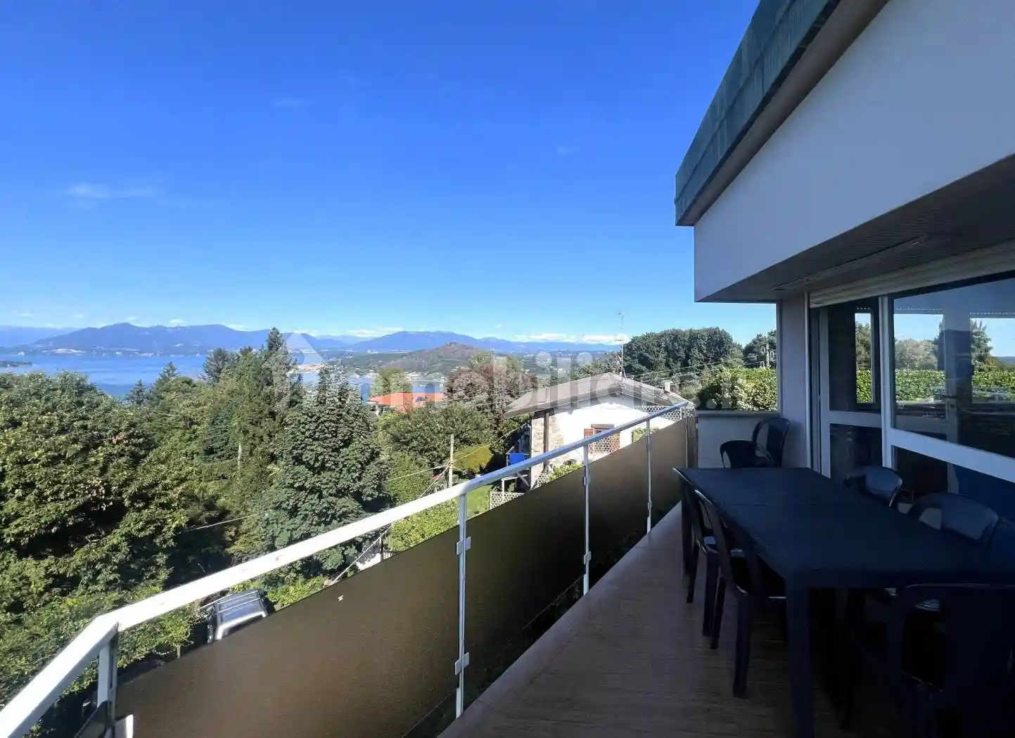 Villa in vendita a Arona