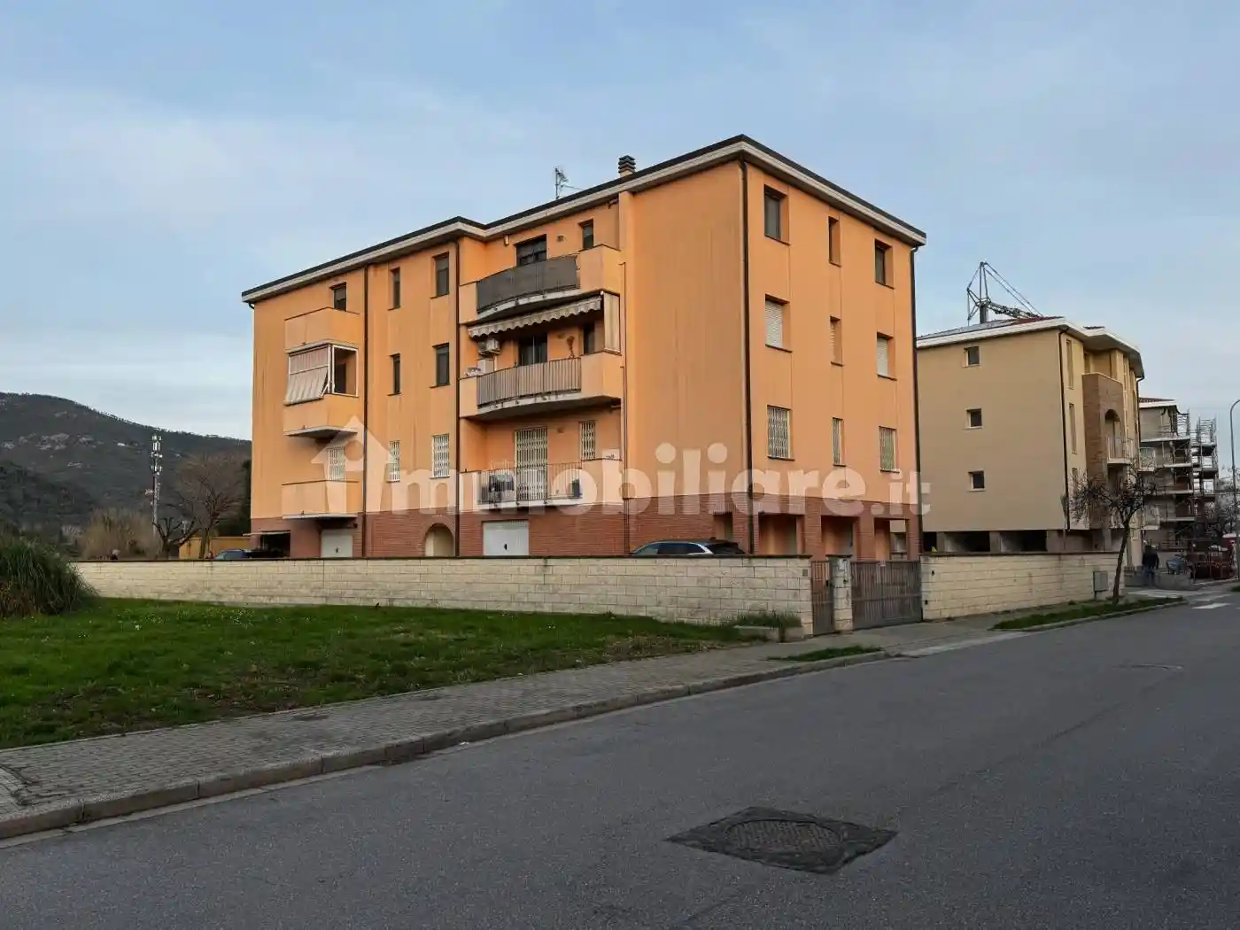 Appartamento in vendita a Cascina