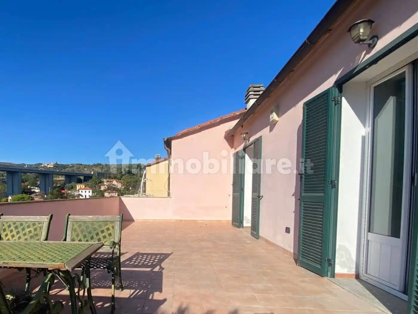 Villetta a schiera in vendita a Imperia