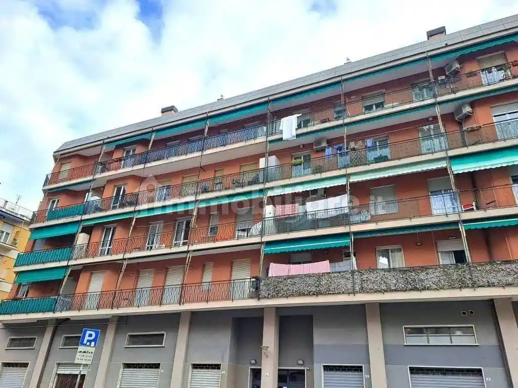 Appartamento in vendita a Genova