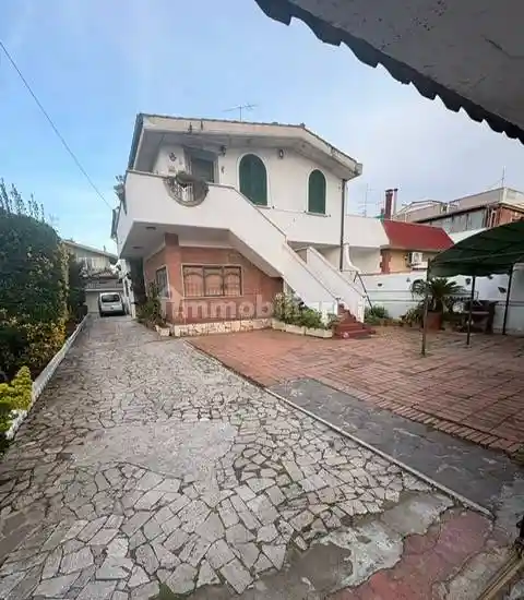 Appartamento in vendita a Pomezia