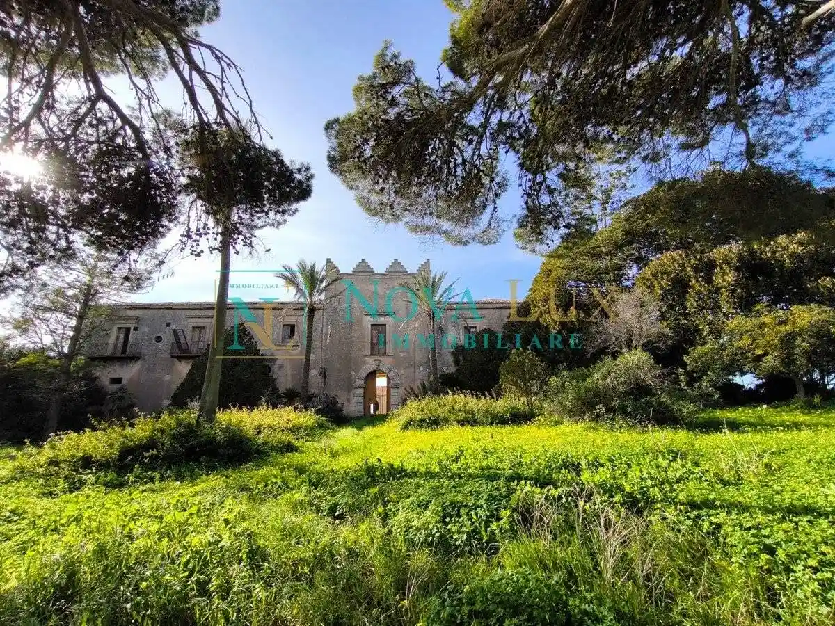 Rustico - Casale in vendita a Ragusa