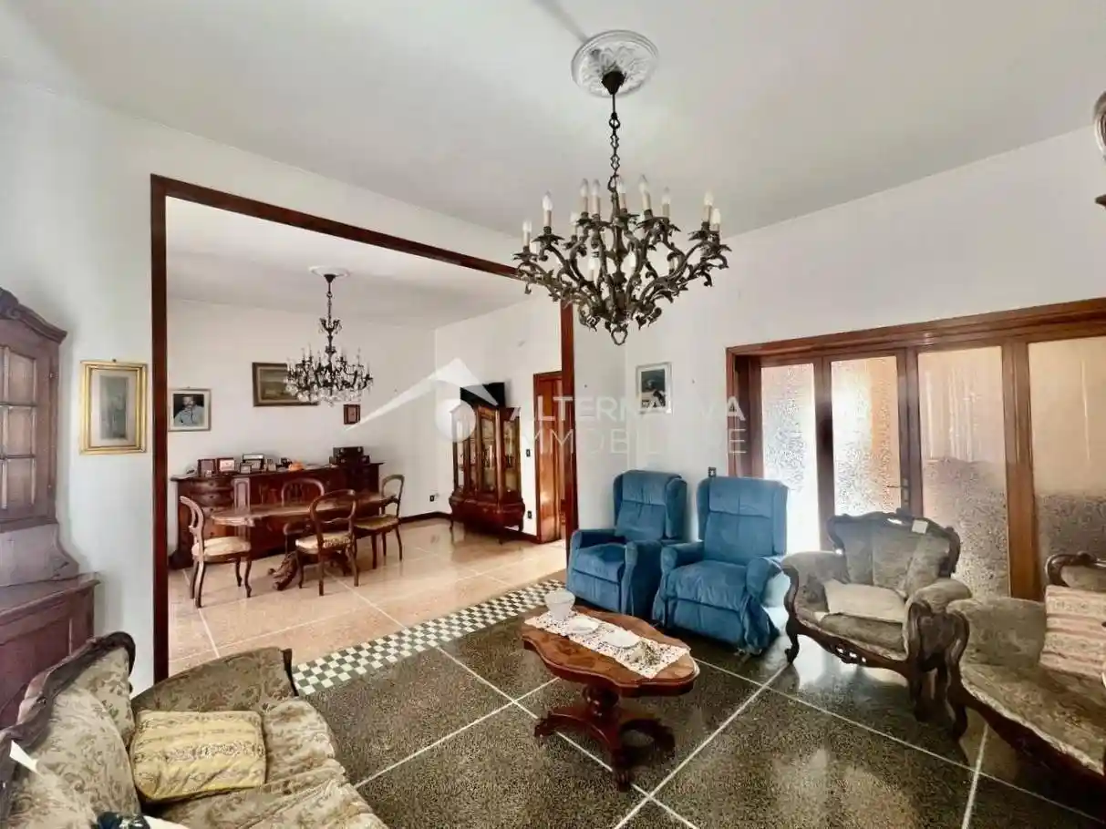 Appartamento in vendita a Livorno