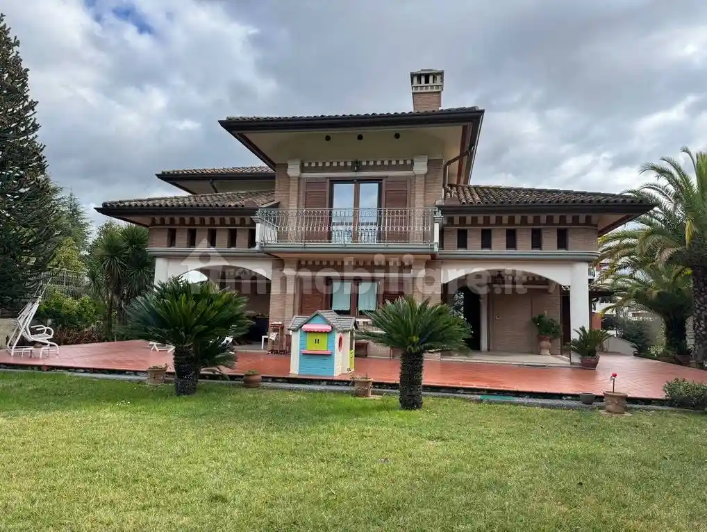Villa in vendita a Avellino