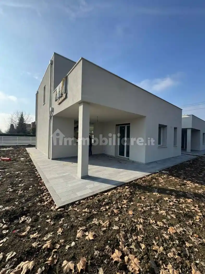 Villa in vendita a Modena