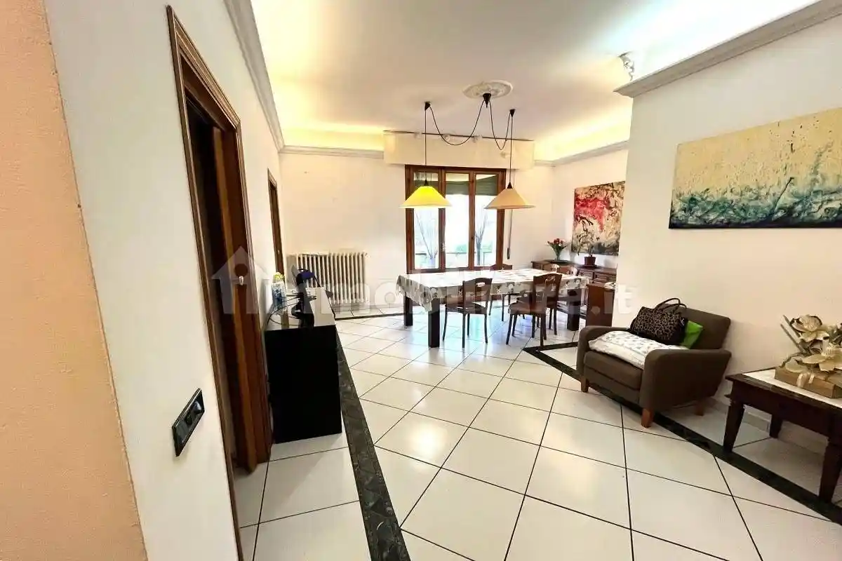 Appartamento in vendita a Gambassi Terme