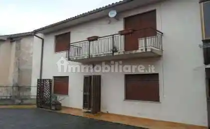 Casa indipendente in vendita a Vittorio Veneto