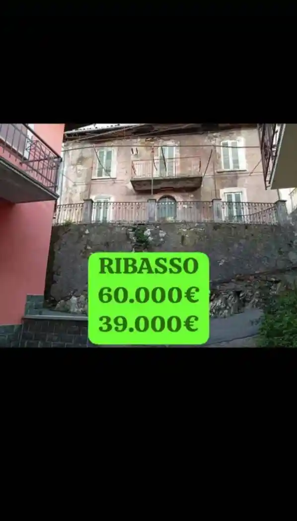 Palazzo - Edificio in vendita a Palazzago