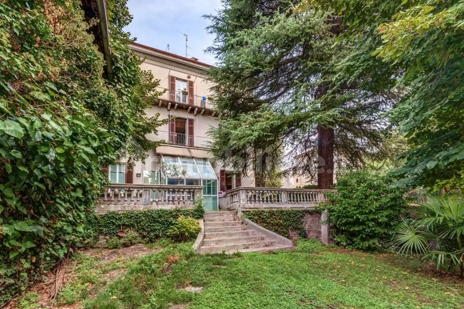 Villa in vendita a Como