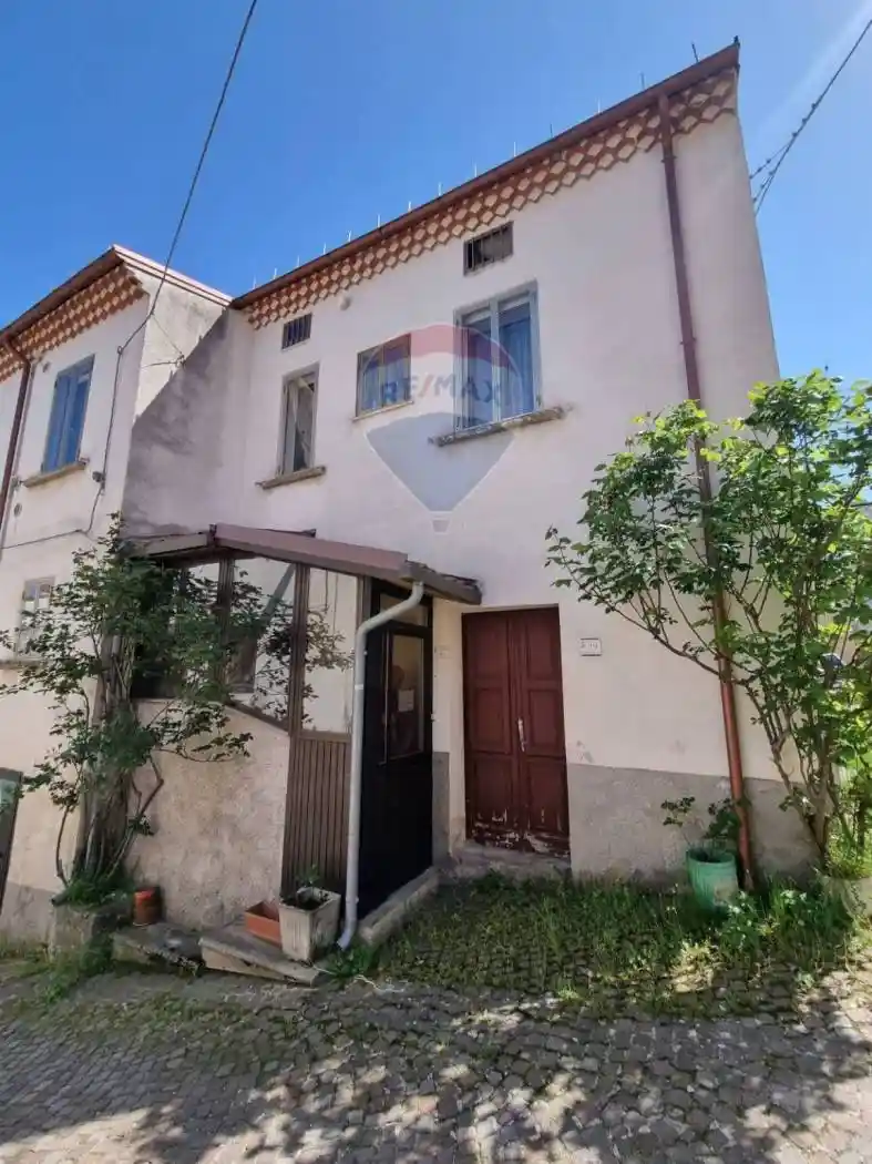 Casa indipendente in vendita a San Pietro Avellana